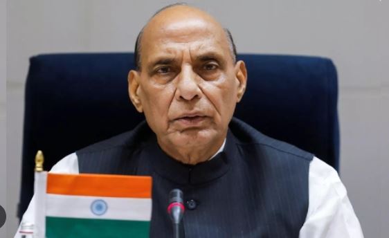 ভারতের সশস্ত্রবাহিনীকে প্রস্তুত থাকতে বললেন রাজনাথ