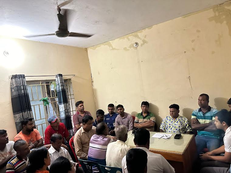 দর্শনা থানায় পূজামণ্ডপের নিরাপত্তায় বৈঠক