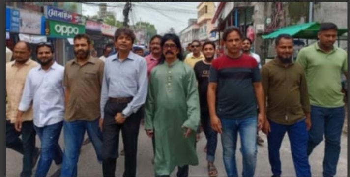 বিভিন্ন পূজামণ্ডপ পরিদর্শনে বিএনপি নেতা মাসুদ অরুণ