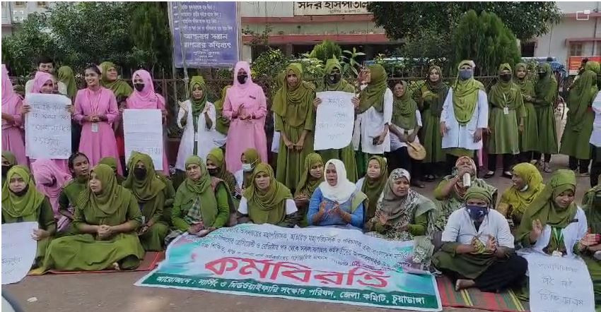 হাসপাতালে সেবা না পেয়ে দুর্ভোগ, সমালোচনা