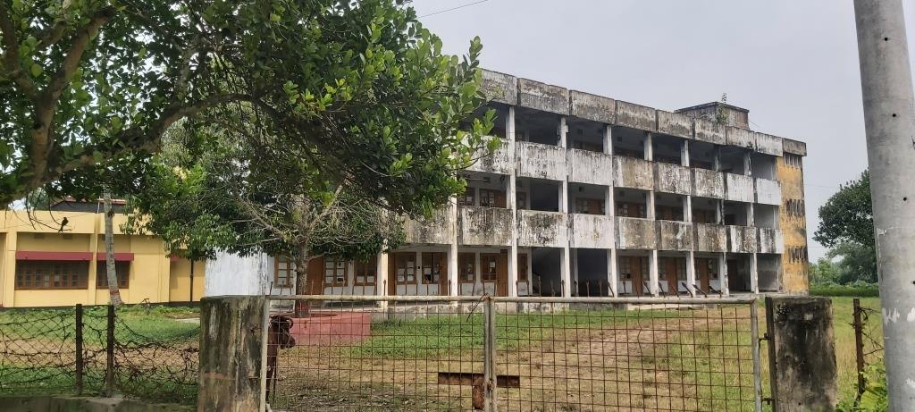 অযত্ন অবহেলায় নষ্ট হচ্ছে আলমডাঙ্গার ভেটেরিনারি ট্রেনিং ইনস্টিটিউট