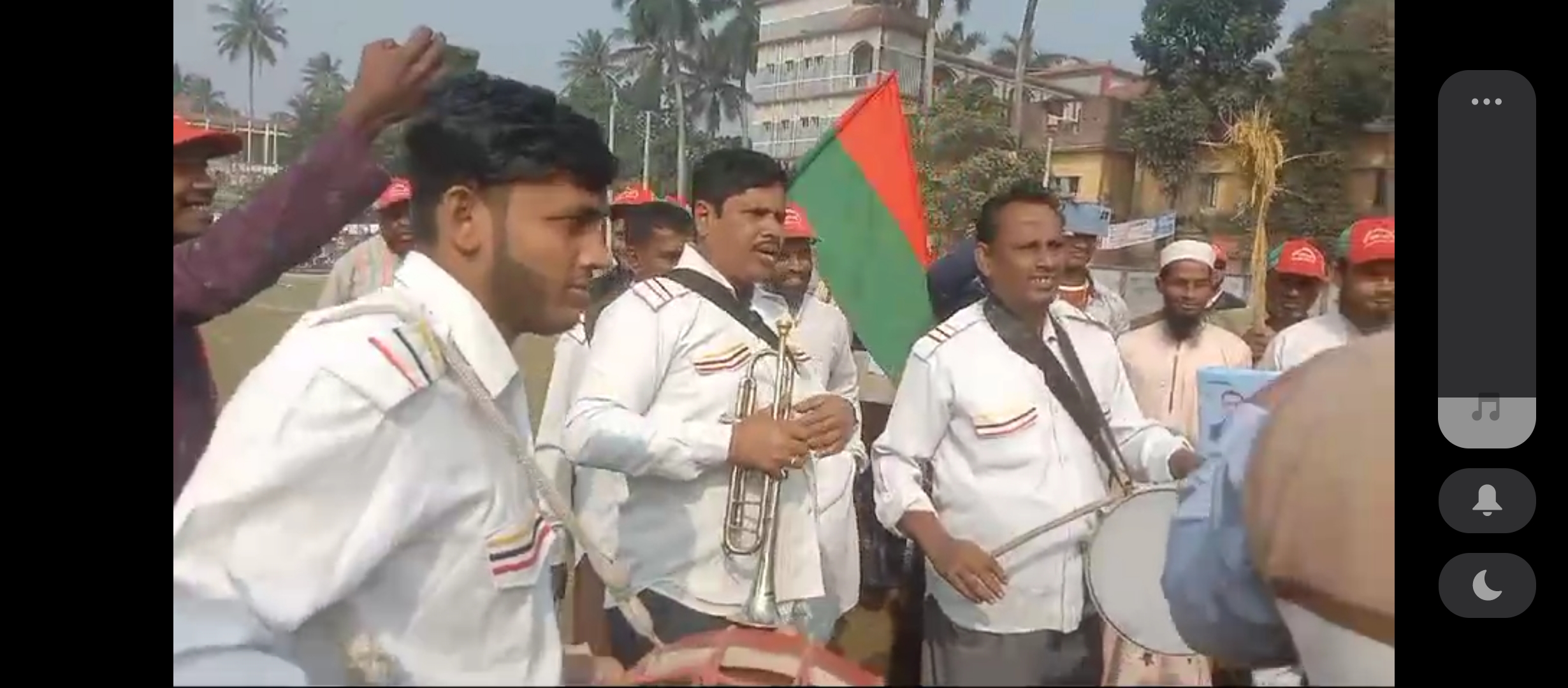 মিছিল, বাদ্যযন্ত্র আর উল্লাসে মুখর সম্মেলন মাঠের চারপাশ