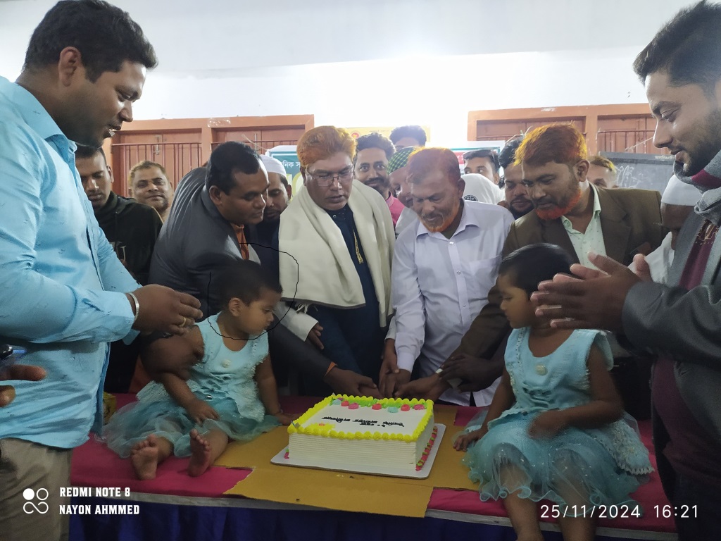হিজলগাড়ী ও সরোজগঞ্জে দৈনিক সময়ের সমীকরণের প্রতিষ্ঠাবার্ষিকীর অনুষ্ঠানে বক্তারা