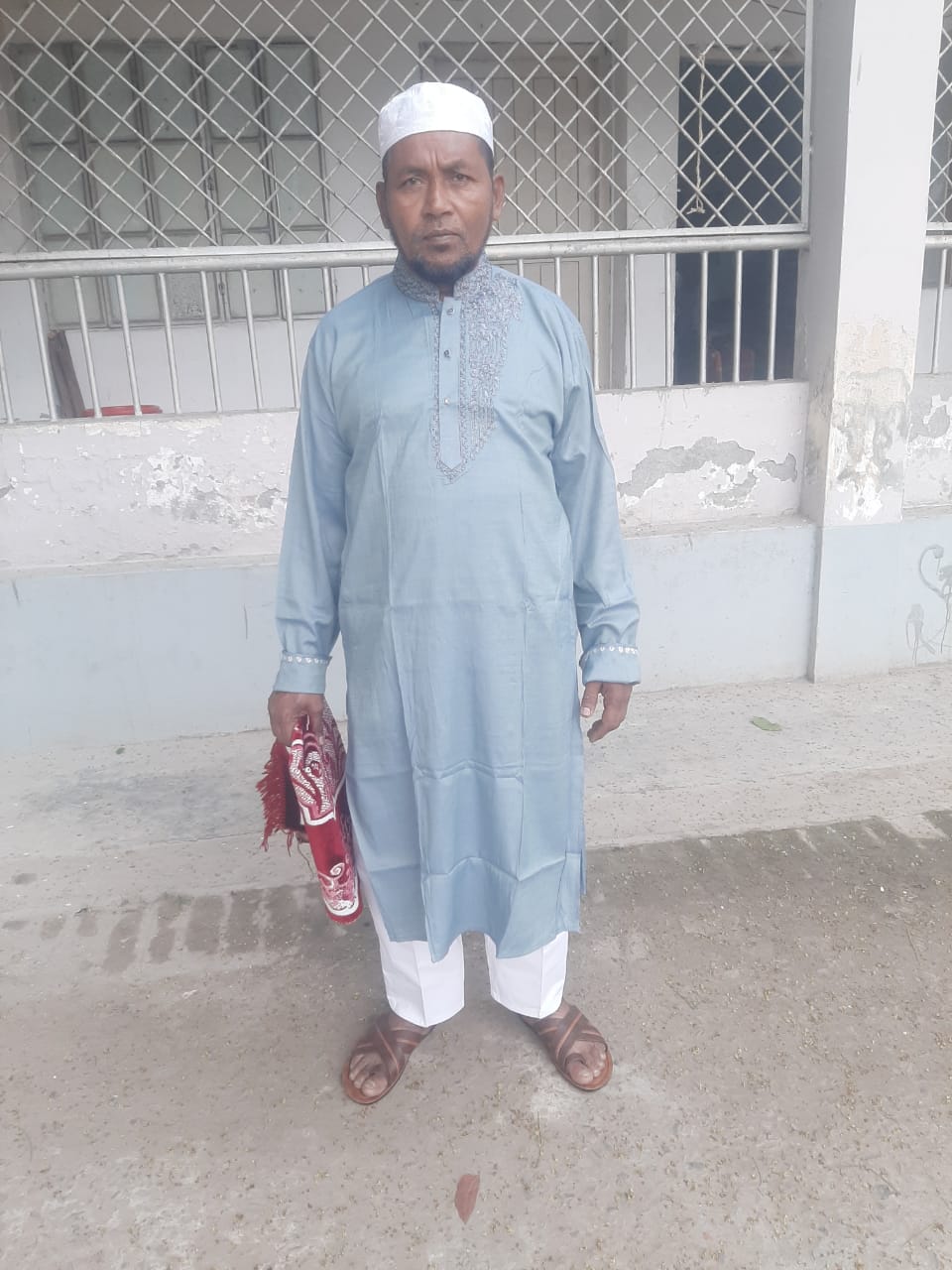সন্ধান চাই