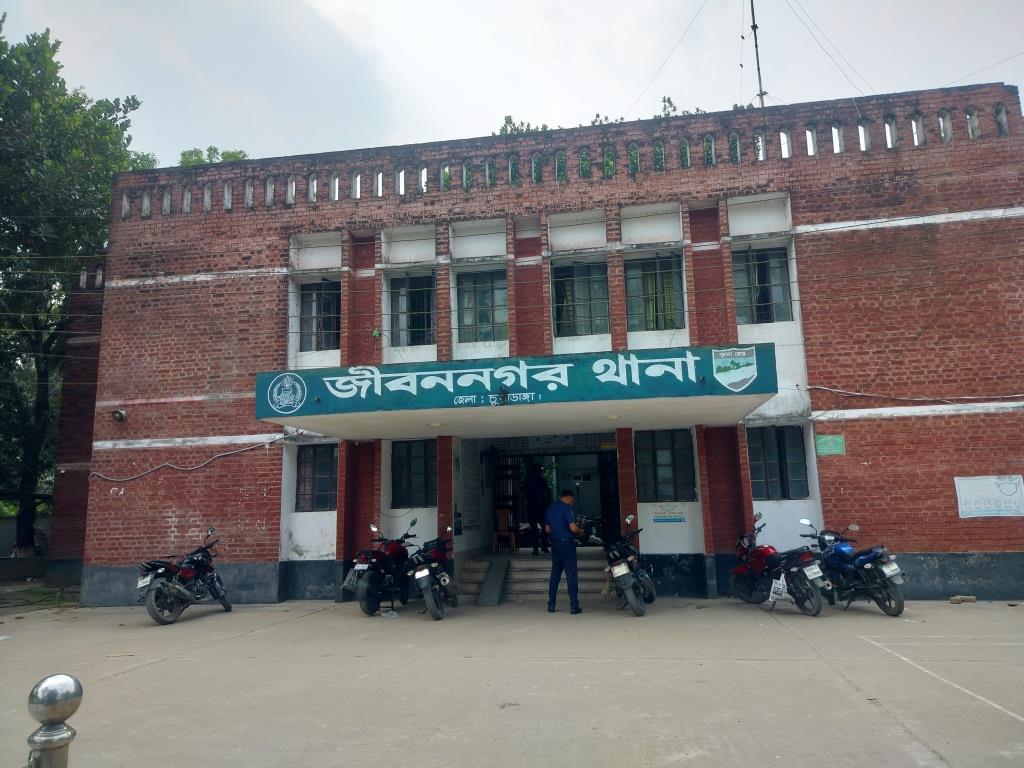 জীবননগর থানা হেফাজত থেকে দৌঁড়ে পালালো নারী আসামি