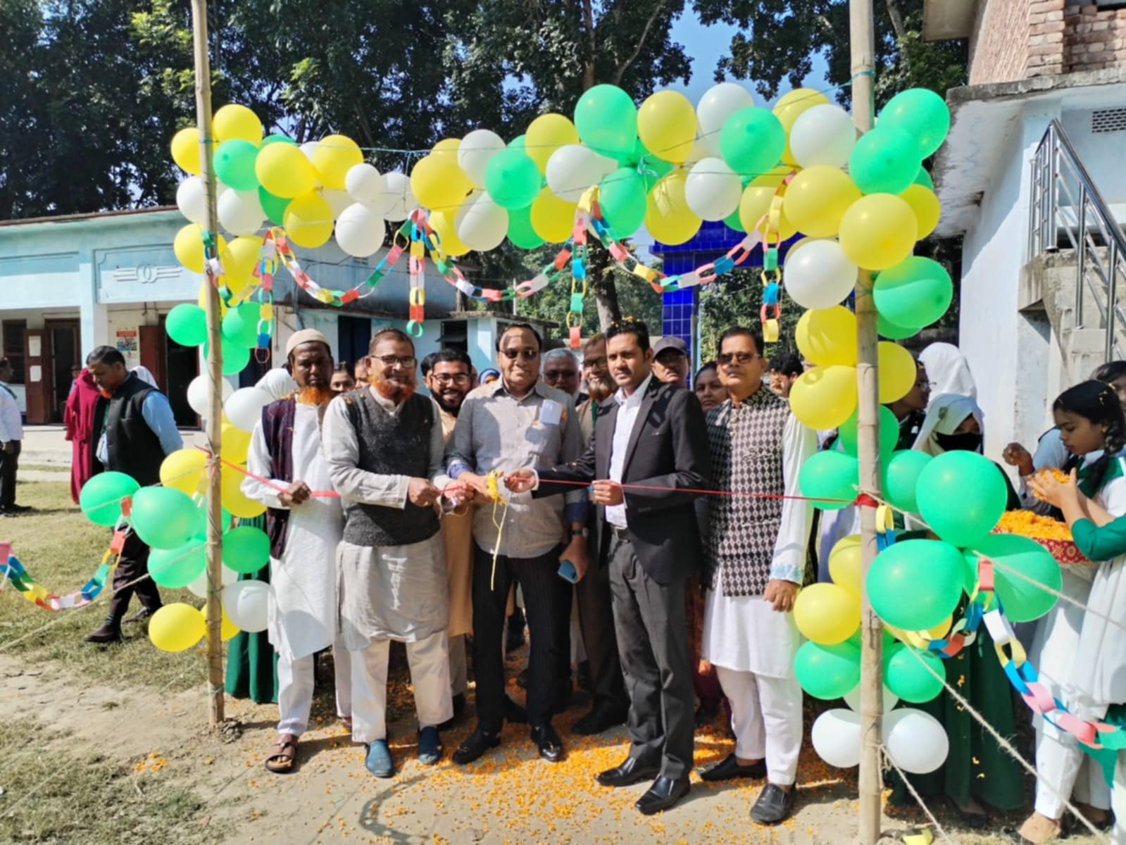 উথলী মাধ্যমিক বালিকা বিদ্যালয়ে বিদায় সংবর্ধনা