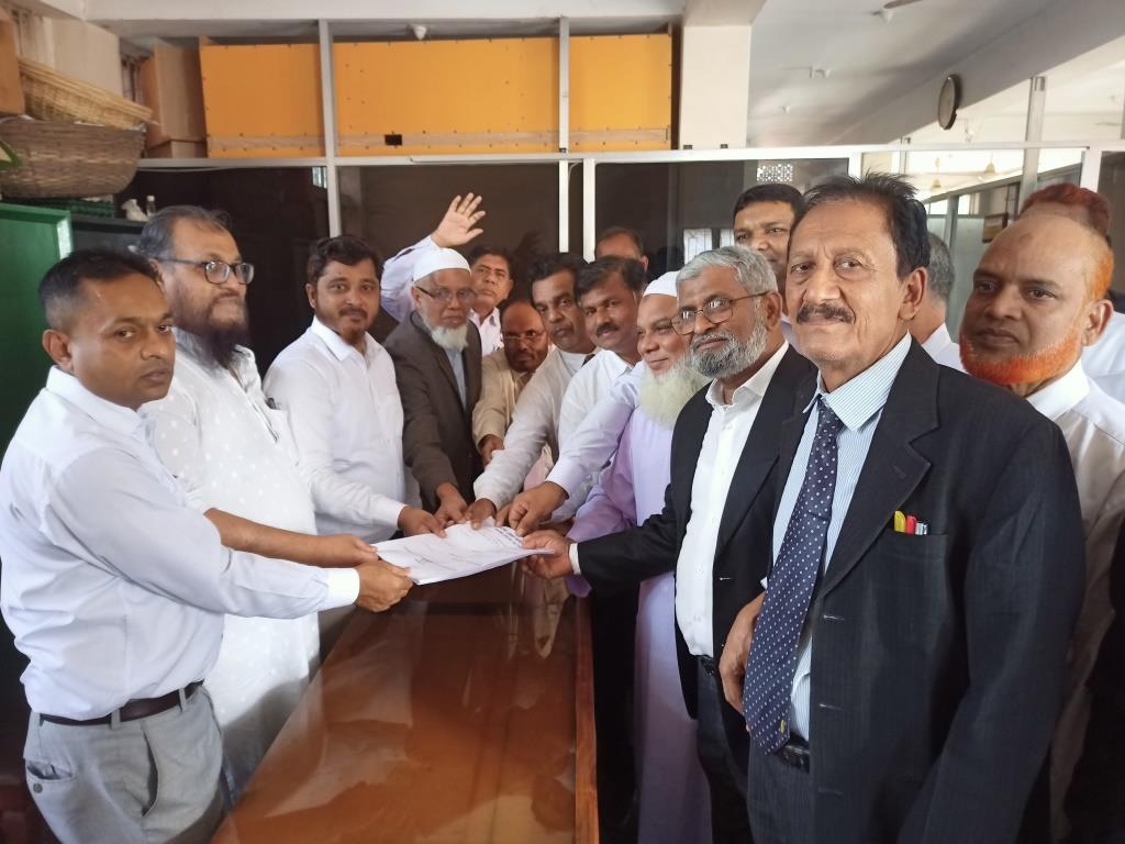 চুয়াডাঙ্গা জেলা আইনজীবী সমিতির বার্ষিকীর নির্বাচনে প্রার্থীদের মনোনয়নপত্র জমা