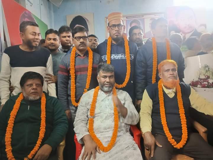 চুয়াডাঙ্গা জেলা বিএনপির সদ্য দায়িত্বপ্রাপ্ত সম্পাদক শরীফুজ্জামানকে শুভেচ্ছার জোয়ার