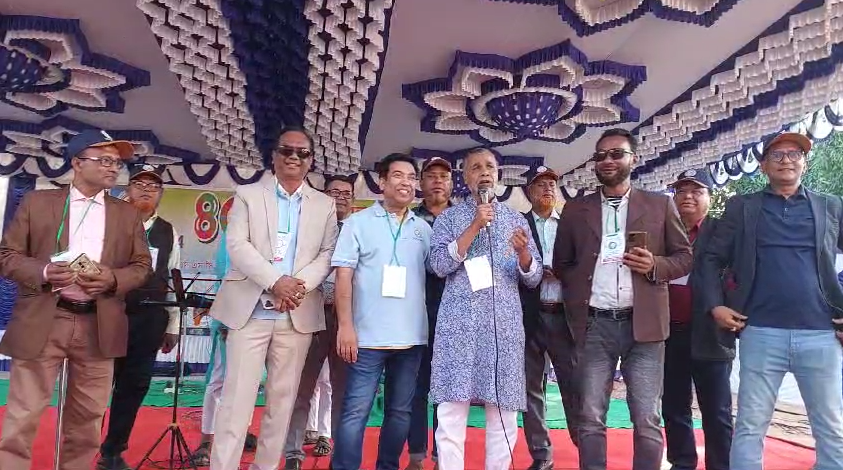 চুয়াডাঙ্গায় এসএসসি-৮৪ ব্যাচের বন্ধু মিলন মেলা অনুষ্ঠিত