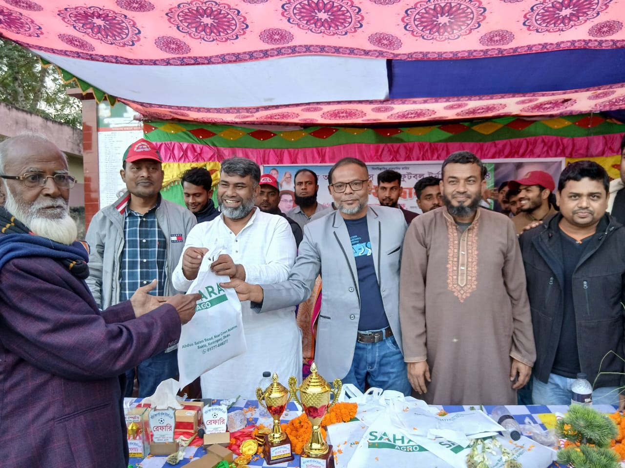 আনিস স্মৃতি টুর্নামেন্টের ফাইনাল ও পুরস্কার বিতরণী অনুষ্ঠানে বিএনপি নেতা শরীফুজ্জামান