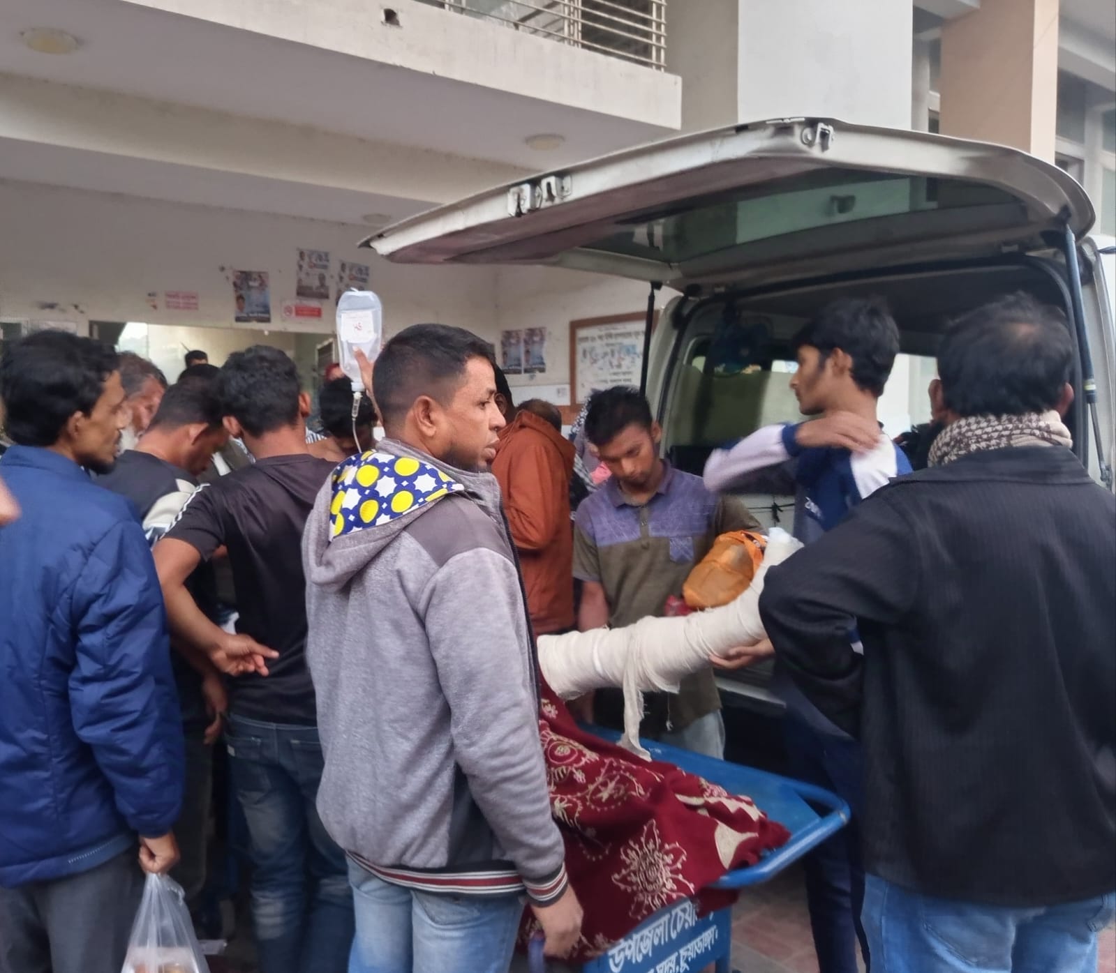 আলুকদিয়া ইউনিয়ন বিএনপি নেতা জহুারুলের ওপর হামলা
