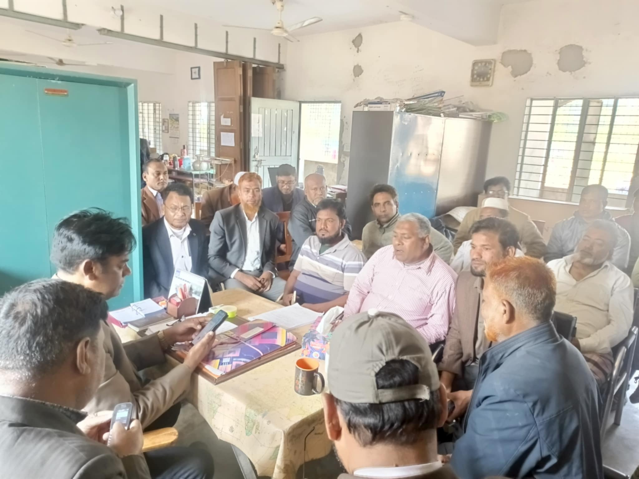 শ্রীকোল-বোয়ালিয়া মাধ্যমিক বিদ্যালয়ের ভবন নির্মাণে বিএনপির নামে চাঁদাবাজির নাটক