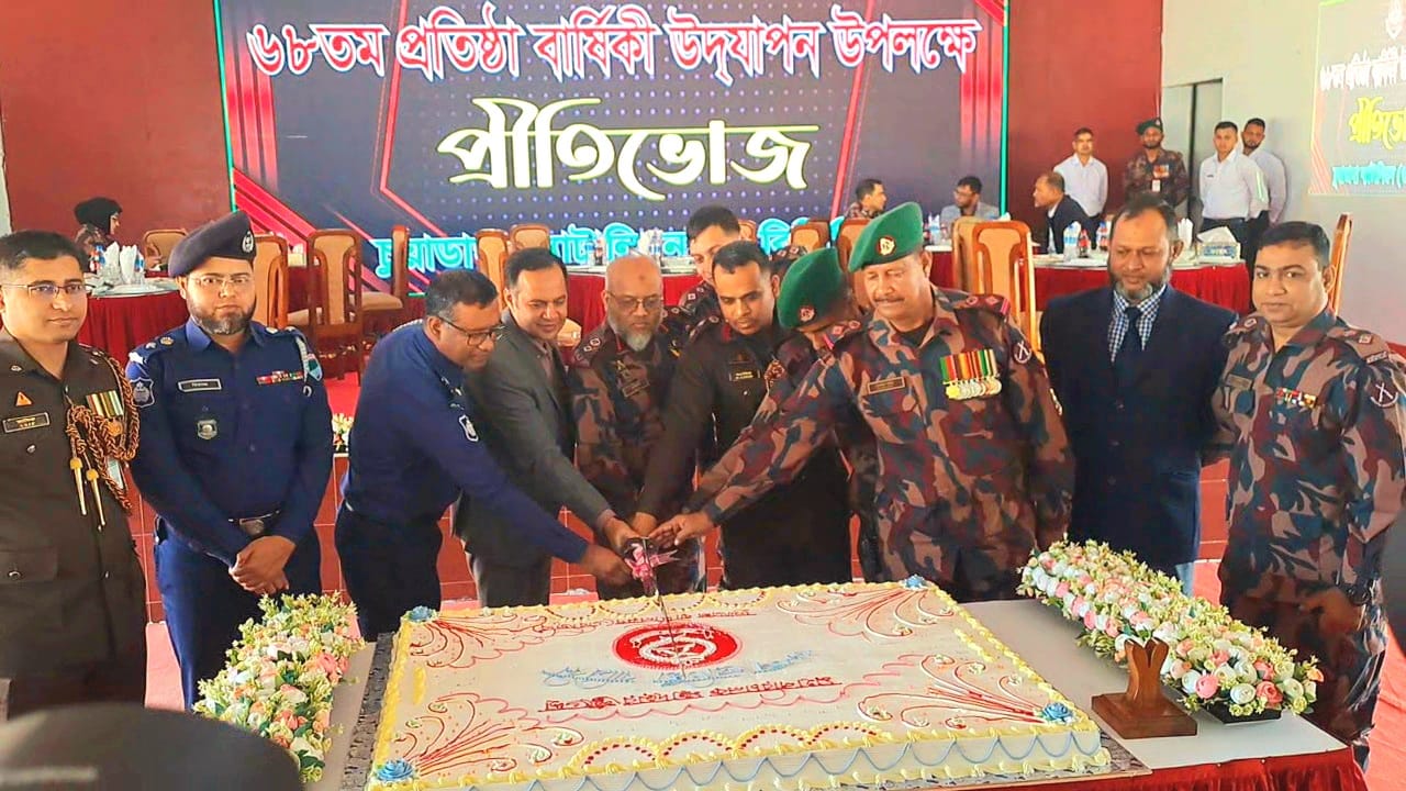 নানা আয়োজনে চুয়াডাঙ্গা-৬ বিজিবি ব্যাটালিয়নের ৬৮তম প্রতিষ্ঠাবার্ষিকী উদ্যাপন