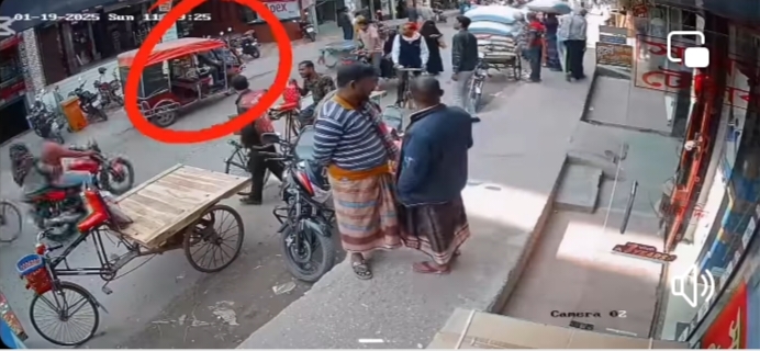 আলমডাঙ্গায় দিনে-দুপুরে অভিনব কায়দায় চুরি