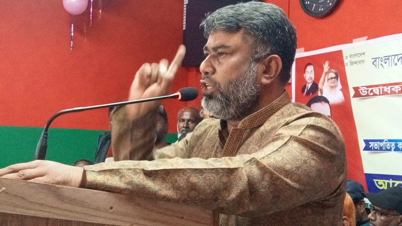 আলমডাঙ্গা উপজেলা ও পৌর বিএনপির কার্যালয়ের উদ্বোধনকালে শরীফুজ্জামান