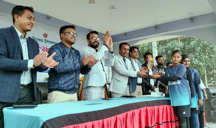 গাংনীতে তারুণ্যের উৎসব উদ্‌যাপনে যুব কাবাডি