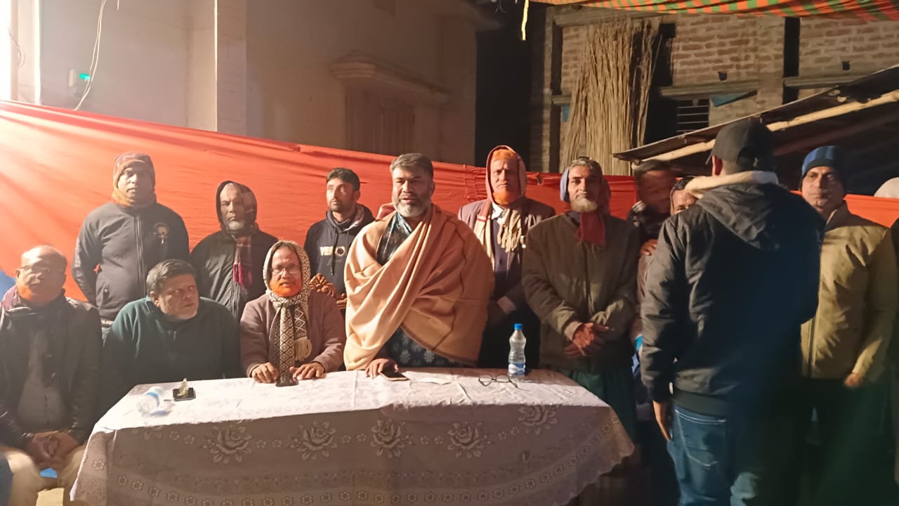 চুয়াডাঙ্গা পৌর এলাকার কুলচরায় কর্মীসভায় জেলা বিএনপির সম্পাদক শরীফুজ্জামান