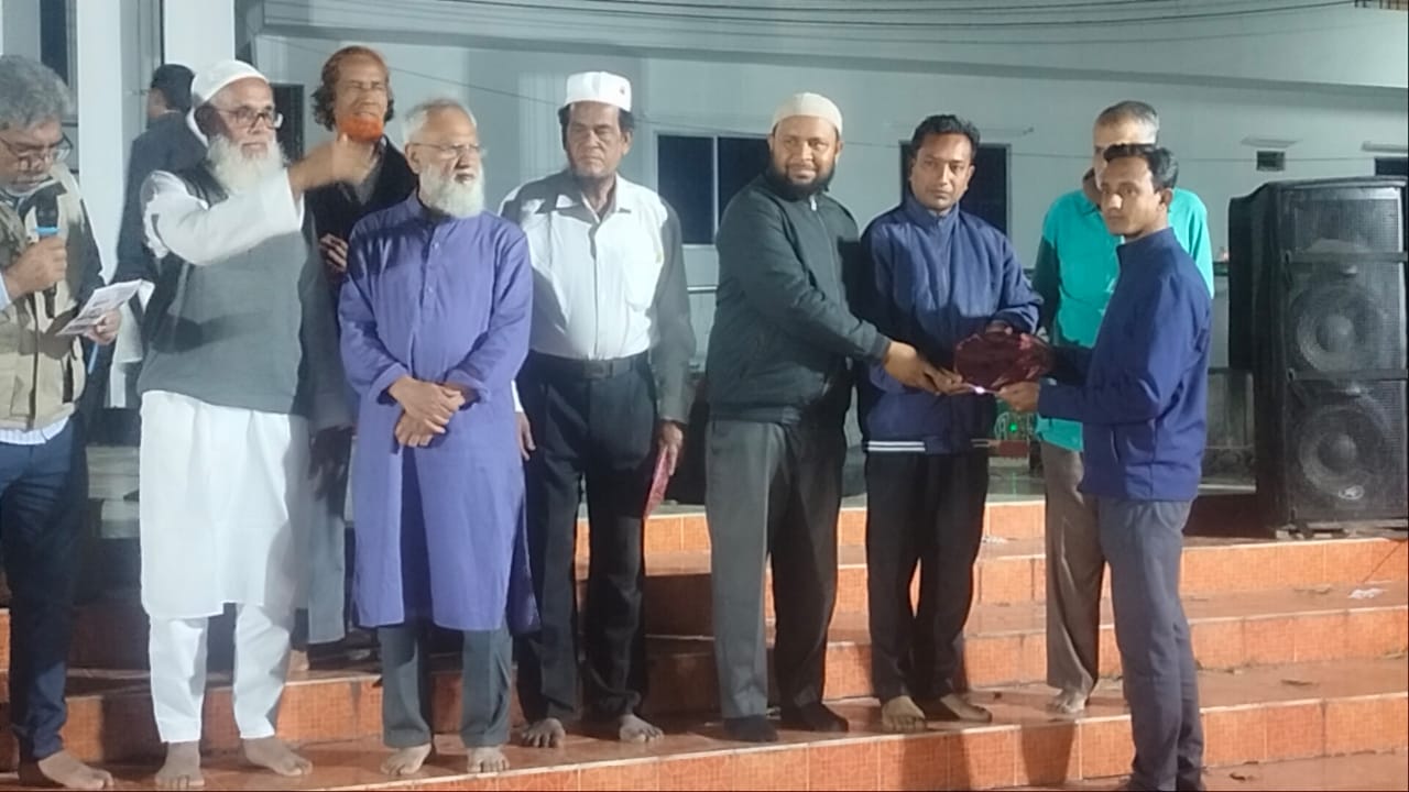 আলমডাঙ্গায় কবিতা আবৃতি, ভাজপত্রের মোড়ক উন্মোচন ও পুরস্কার বিতরণ