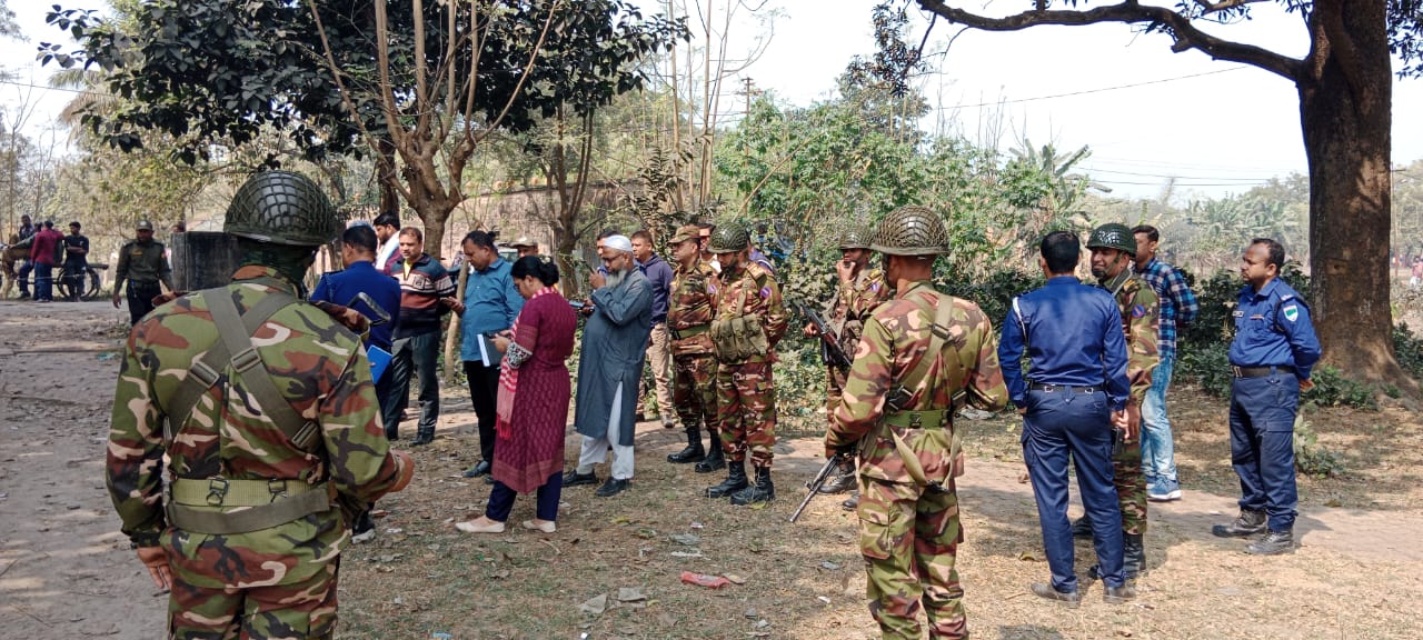 দর্শনার কেরুজ ক্লাবের পাশে ভোরে বোমা বিস্ফোরণ