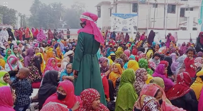 চুয়াডাঙ্গায় বিএনপির জনসভায় মহিলা নেতৃদের সরব উপস্থিতি