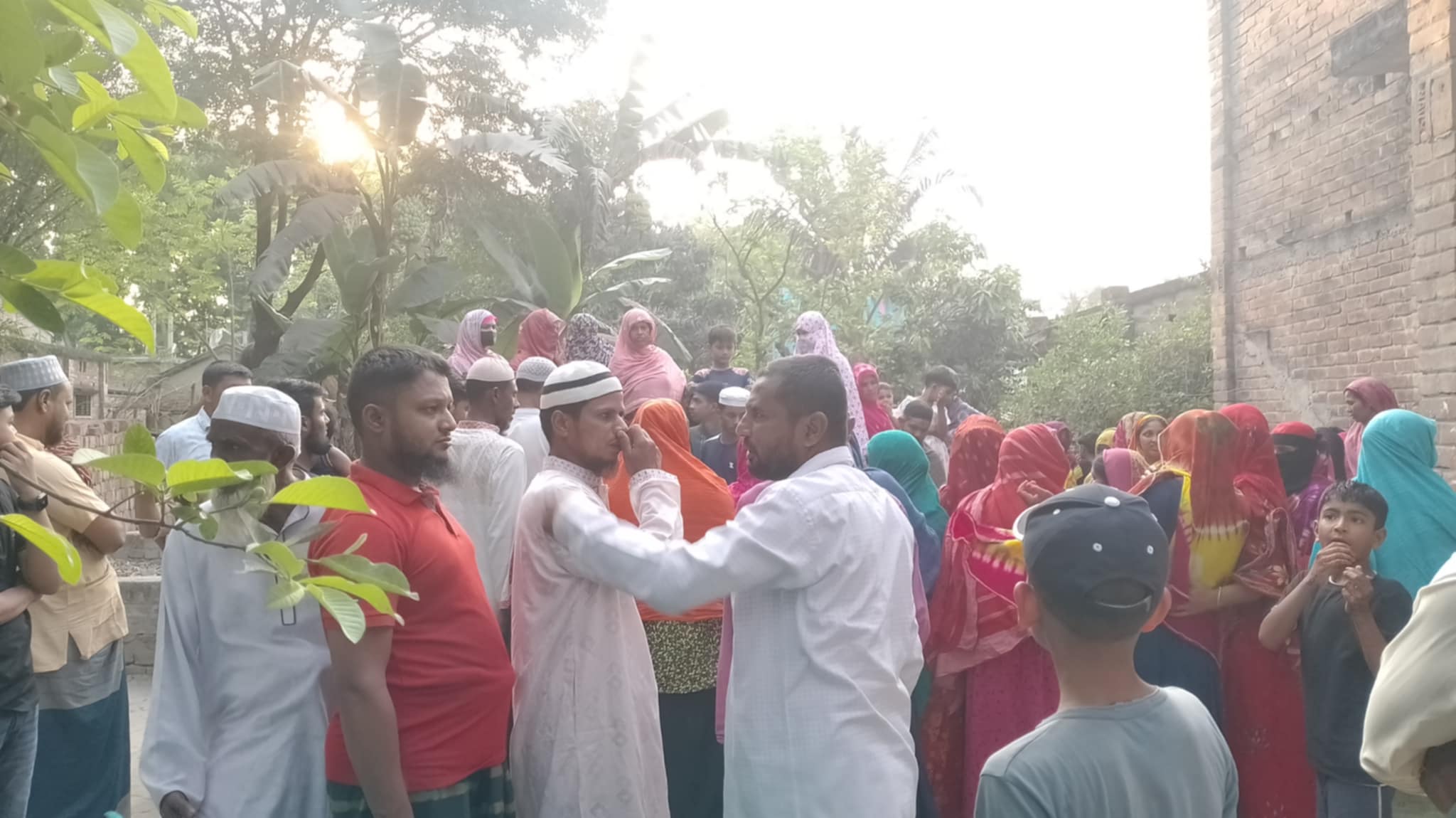 কার্পাসডাঙ্গায় সজিনার ডাটা পাড়তে গিয়ে প্রাণ গেল বৃদ্ধের